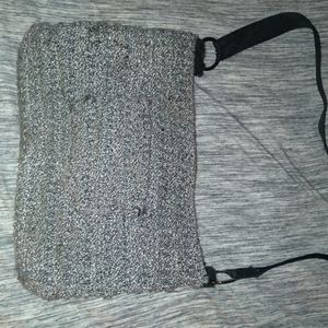 Crochet dark grey with 3 pockets on outside